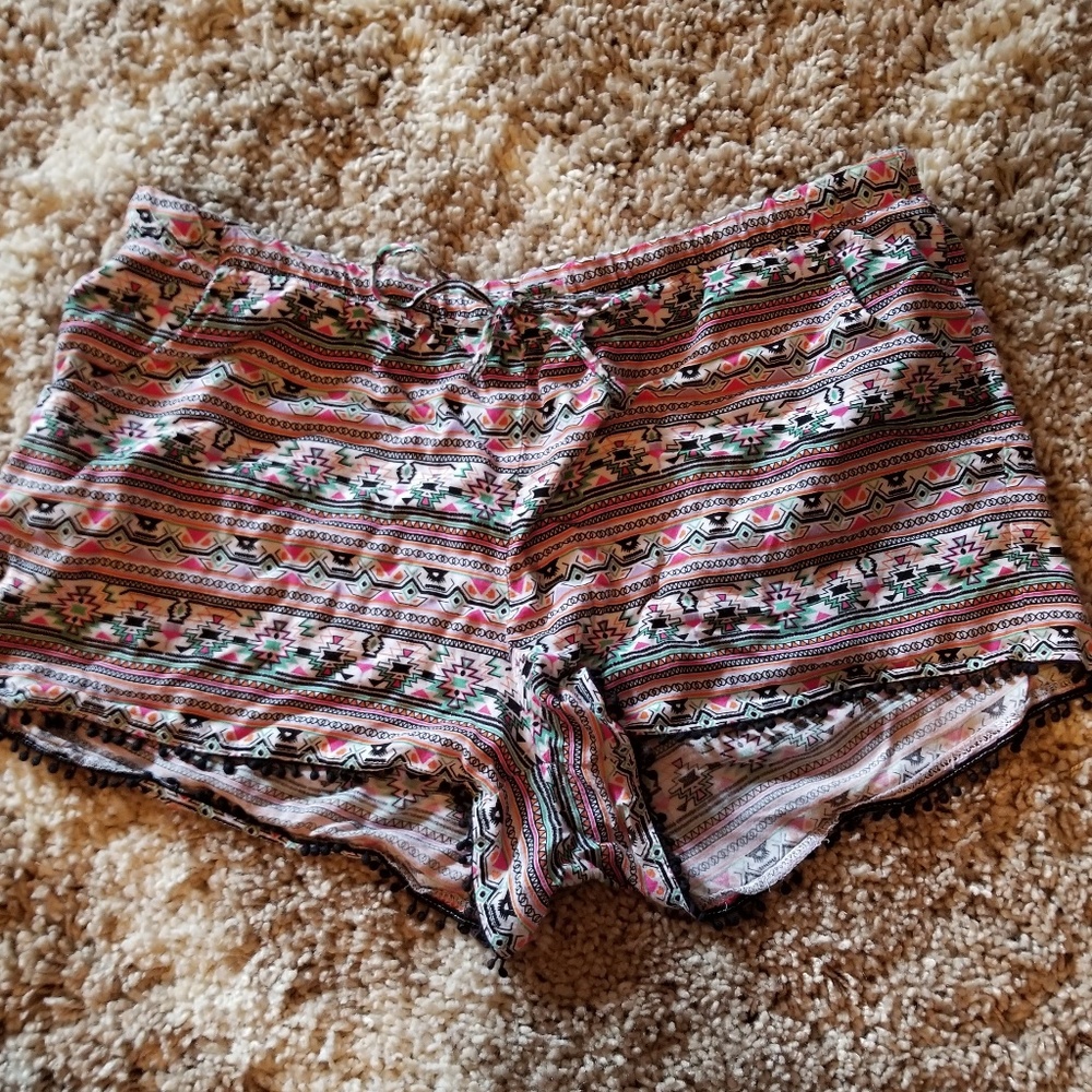 Aztec shorts with hanging decoration